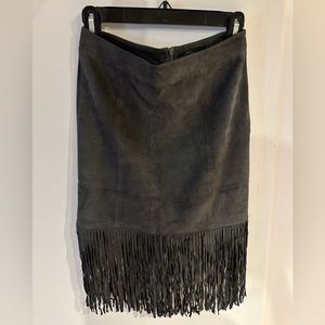Scoop NYC dark green suede fringe skirt, size P.